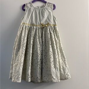 Mini Boden Light Pistachio Colored Lace Dress with Gold Trim Sz 5-6